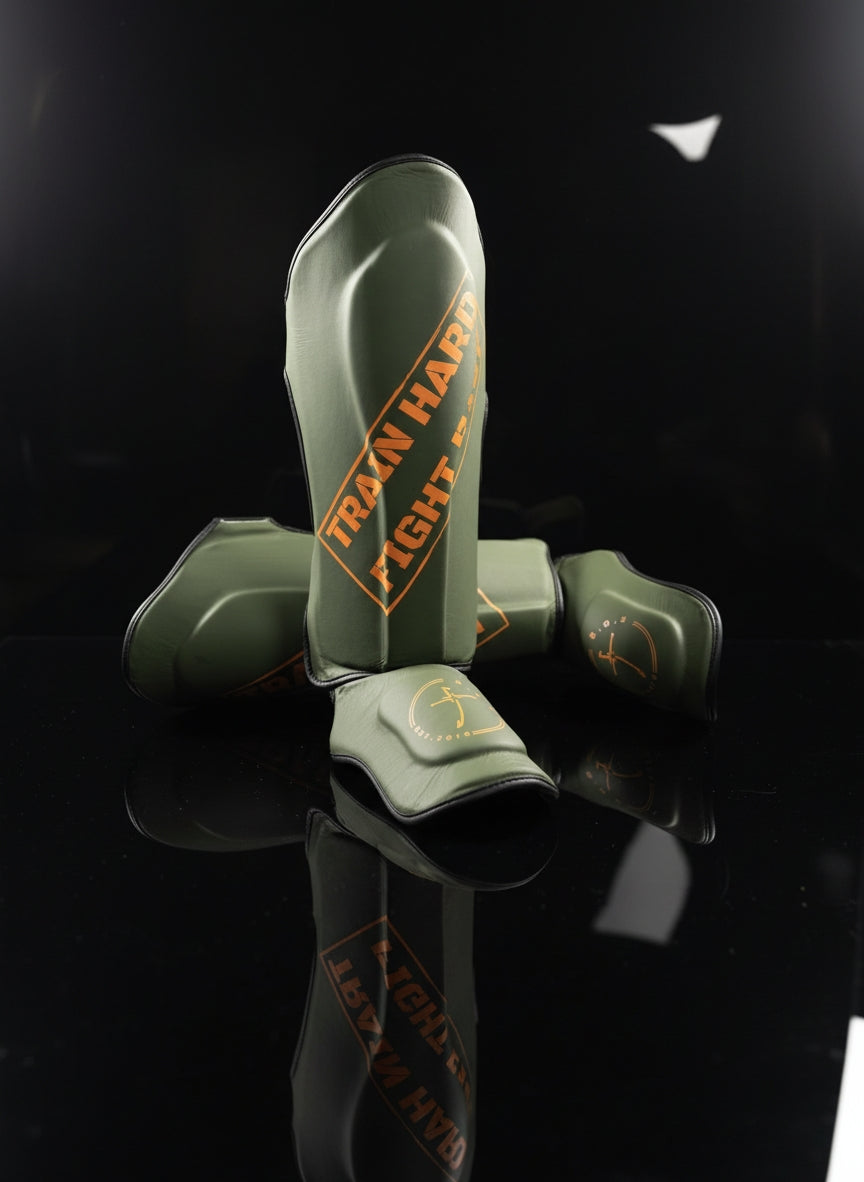 Schienbeinschoner in Military orange aus echtem leder,strapazierfähiger Schutz für Kickboxen und Kampfsport Training